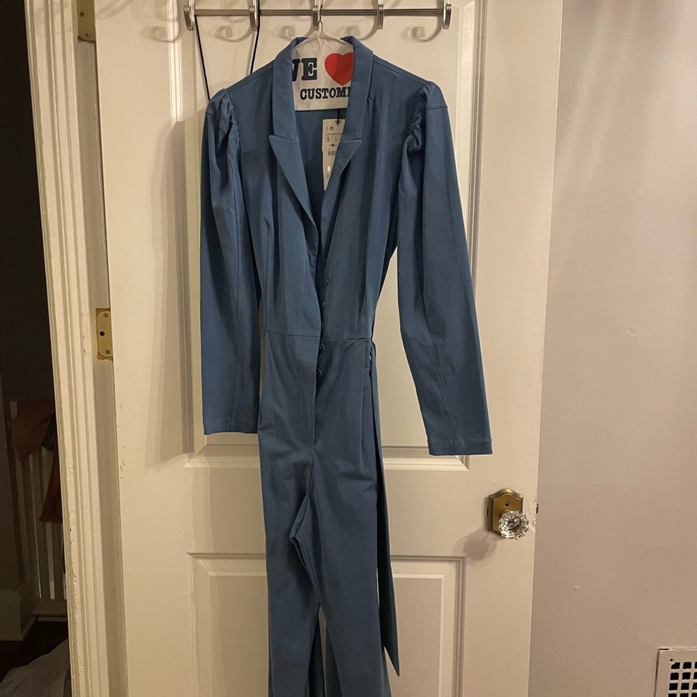 Zara Blue Jumpsuit with Collared Neckline and Fitted Silhouette